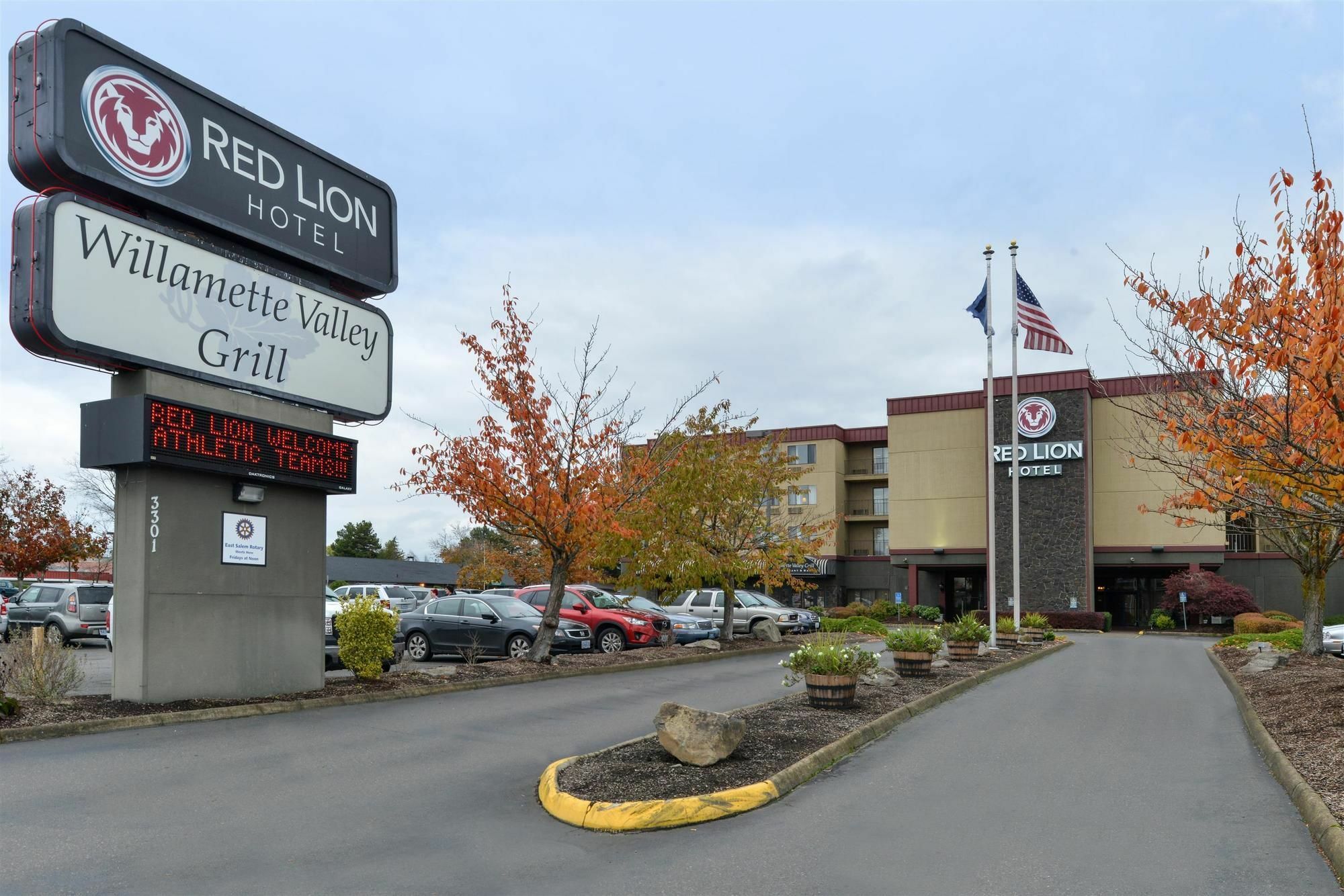 Holiday Inn - Salem By Ihg Dış mekan fotoğraf